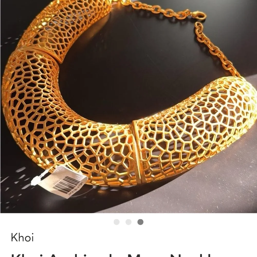 Khoi MEXA Gold Mesh Statement Necklace - Picture 2 of 2